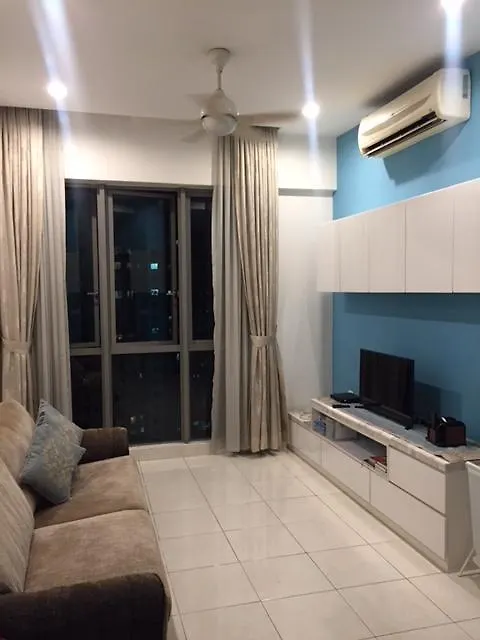 Homestay Tropics @ Tropicana City Mall Petaling Jaya
